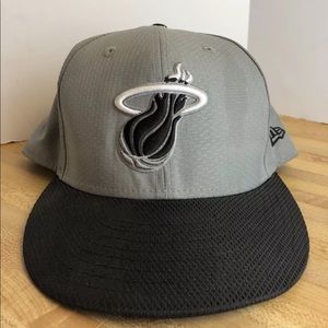 New Era NBA Miami Heat Snapback Hat Size 7 1/2